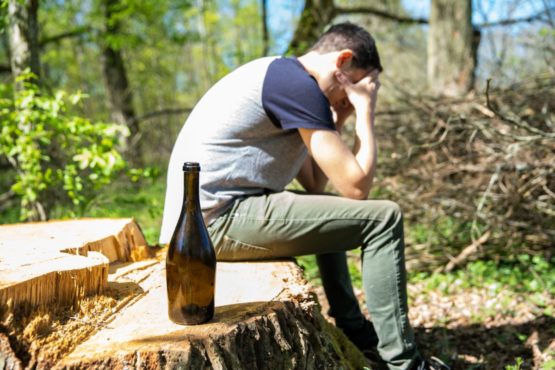 Не пейте алкогольные напитки при депрессии и стрессе